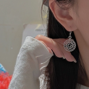 S925 sterling silver mandala hollow round drop earrings with elegant vintage hook design