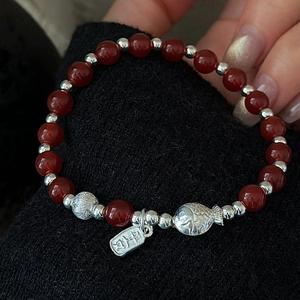 Bracelet Perlé en Agate Rouge en Argent Sterling S925 pour Femme Pendentif Poisson Vintage Bijoux Minimalistes