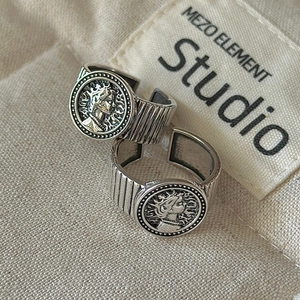 Set of two S925 sterling silver vintage portrait rings with textured adjustable bands