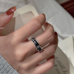 S925 sterling silver vintage enamel ring with irregular wave texture and tiny zircons