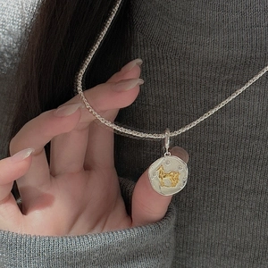 Retro S925 silver twist chain necklace with a two-tone gold horse coin pendant charm