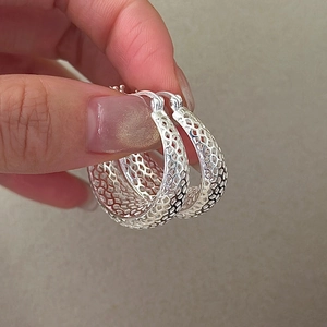 Boucles d'Oreilles Créoles Rétro en Argent Sterling 925 pour Femmes Style Coréen Boucle d'Oreille Évidée en Treillis Géométrique