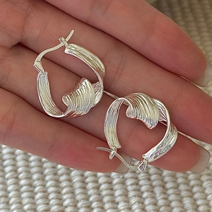 925 Sterling Silver Wrinkled Texture Hoop Earrings For Women Vintage Irregular Geometric Folded Design Minimalist Fashion Jewelry
