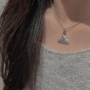 Minimalist S925 sterling silver mountain pendant necklace with brushed texture for women