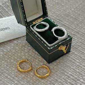 Authentic 925 Sterling Silver Quilted Pattern Hoop Earrings Retro Textured Geometric Small Ear Buckle For Women Fashion Jewelry