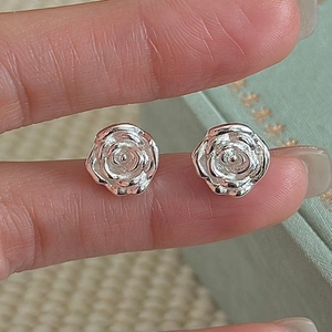 925 Sterling Silver Rose Flower Stud Earrings For Women Vintage Simple Korean Style Handcrafted Floral Texture Daily Jewelry