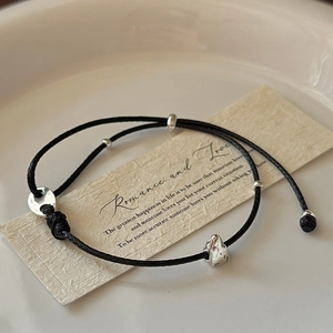 Bracelet cordon en cuir avec perle irrégulière en argent S925 et fermeture réglable