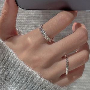 S925 sterling silver rings set with irregular hammered texture and wave design