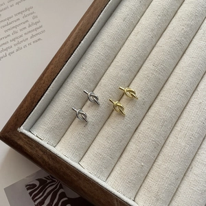 S925 Sterling Silver Knot Stud Earrings Minimalist Individual Knot Shape Earrings Fashion Personalized Jewelry Women Daily Accessory