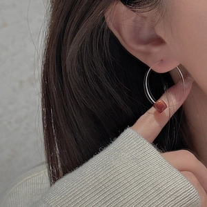 S925 sterling silver hoop earrings with vintage reddish-brown stone bead for women
