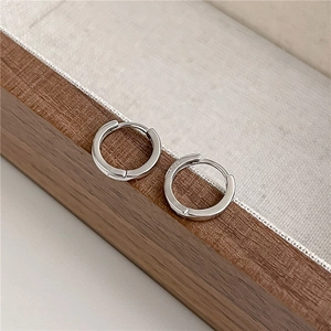 Boucles d'oreilles créoles minimalistes en argent sterling S925 avec poinçon