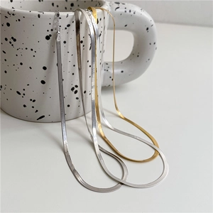 Elegant S925 sterling silver flat snake bone chain choker in gold and silver finishes