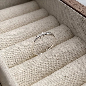 Anello Aperto in Argento Sterling 925 a Linee Avvolte Minimalista Stile Coreano a Triplo Cerchio Intrecciato Regolabile da Donna
