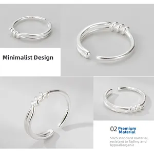 Dettagli dell'anello aperto minimalista in argento sterling S925 con design a spirale