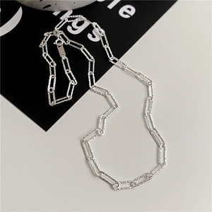 Textured S925 sterling silver paperclip chain necklace with reflective faceted finish