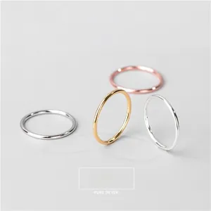 Bague Anneau Mince Lisse Minimaliste en Argent Sterling 925 pour Femme Bijoux de Doigt Rond Simple Cadeau