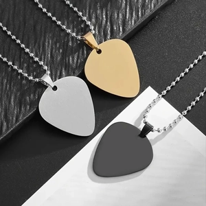 Set di collane con plettro per chitarra in acciaio inox oro, argento e nero opaco
