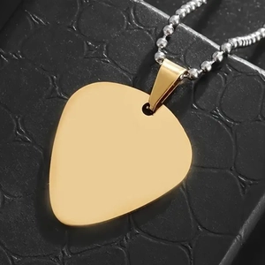 Collana con ciondolo a plettro per chitarra dorato lucido e catena a sfere argento