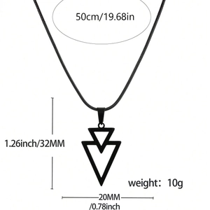Détails des dimensions du pendentif géométrique triple triangle noir avec chaîne serpent