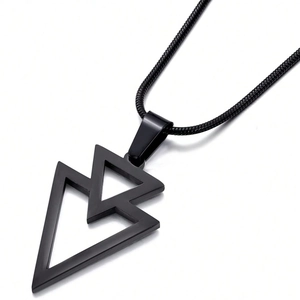 Collier en acier inoxydable noir mat avec pendentif double triangle et chaîne serpent