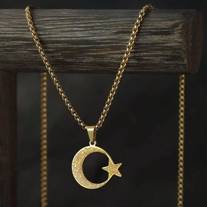 Stainless Steel Star Moon Pendant Necklace For Women Vintage Islamic Style Engraved Crescent Star Charm Necklace Ethnic Jewelry Gift