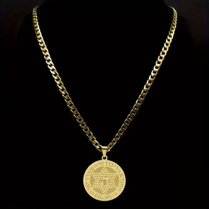 Vintage-Halskette aus Gold-Edelstahl mit geometrischem Münzanhänger und hebräischer Gravur