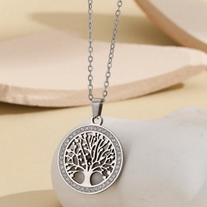 Parure de bijoux Arbre de Vie en argent bohème avec cristaux sur pierre blanche