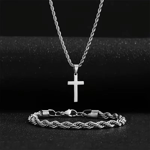 Ensemble collier avec pendentif croix et bracelet chaîne torsadée en acier inoxydable