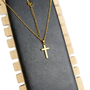 Collana con pendente a croce in acciaio inossidabile dorato lucido e catena a maglie