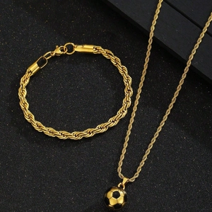 Ensemble collier pendentif football doré et bracelet chaîne torsadée pour homme