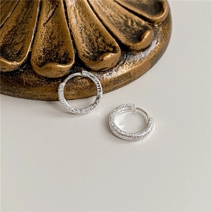 Frosted S925 sterling silver round hoop earrings with minimalist starry texture finish