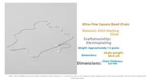 Makroaufnahme der S925 Sterlingsilber-Boxkette mit 0,6mm Dicke und Karabinerverschluss