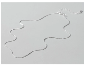 Detailed view of S925 sterling silver wavy snake chain with adjustable lobster clasp
