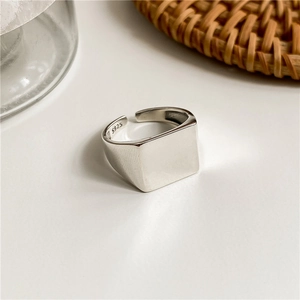 Chevalière carrée minimaliste en argent sterling S925 avec anneau ouvert réglable