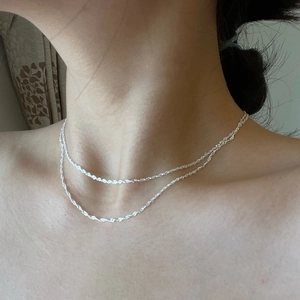 Elegant S925 sterling silver double layered water wave chain necklace for women