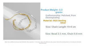 Nahaufnahme von S925 Sterlingsilber Dreifach-Schlangenkette Armband mit 2.5mm Perlen