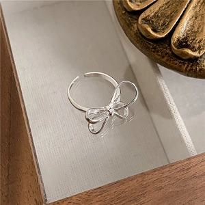S925 Sterling Silber Schleife Ring verstellbar mit poliertem Finish und Minimalist Design