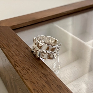 Vintage S925 sterling silver pleated twist ring with industrial textured design for women