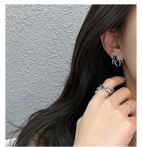 Gothic S925 sterling silver spider earring and ring set with black zircon stones