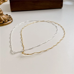 Minimalist S925 sterling silver wavy choker necklaces in gold and silver finishes
