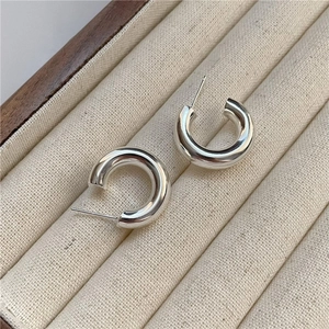 925 Sterling Silver C Shaped Hoop Earrings For Women Minimalist Glossy Polished Geometric Chunky Circle Earrings Jewelry