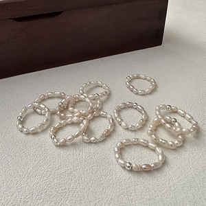 Minimalist S925 silver elastic ring with irregular freshwater pearls and metallic beads