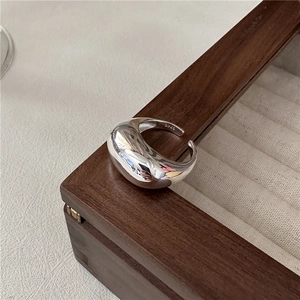 S925 sterling silver minimalist dome ring with smooth polished finish and open design