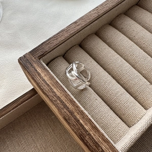 Minimalist S925 sterling silver anchor link ring with polished interlocking design