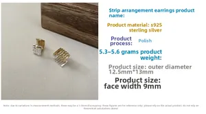 Dettaglio macro di orecchini a cerchio in argento sterling S925 bicolore da 13mm