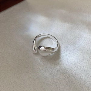 Polished S925 sterling silver irregular liquid style open ring with organic metallic design