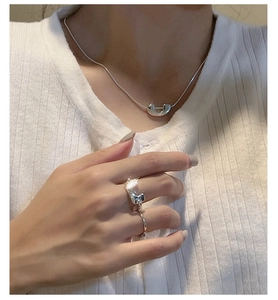Set gioielli minimalista in argento S925 con pendente curvo e anello aperto regolabile