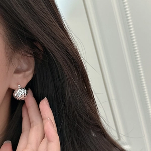 Polished S925 sterling silver hoop earrings with faceted laser-cut ball charm for women
