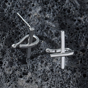 Minimalist Titanium Steel Cross Stud Earrings For Men Women Industrial Geometric Polish Silver Steel Color Fashion Jewelry Gift