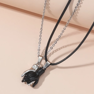 Colliers de Couple Magnétiques Poignée de Main Pendentif en Alliage Avec Chaîne en Métal et Cordon Noir Cadeau Saint Valentin